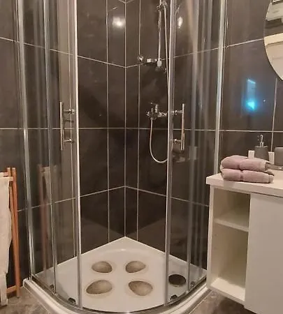 Tin Apartman