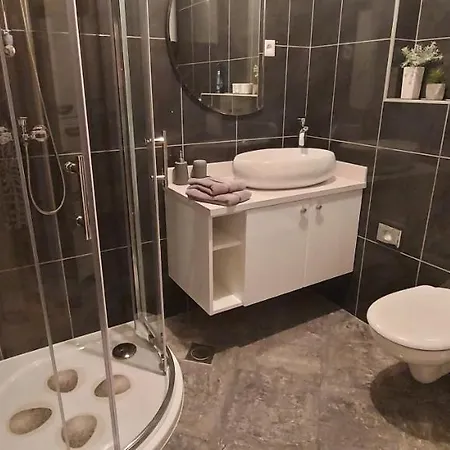 Tin Lägenhet Kaštela